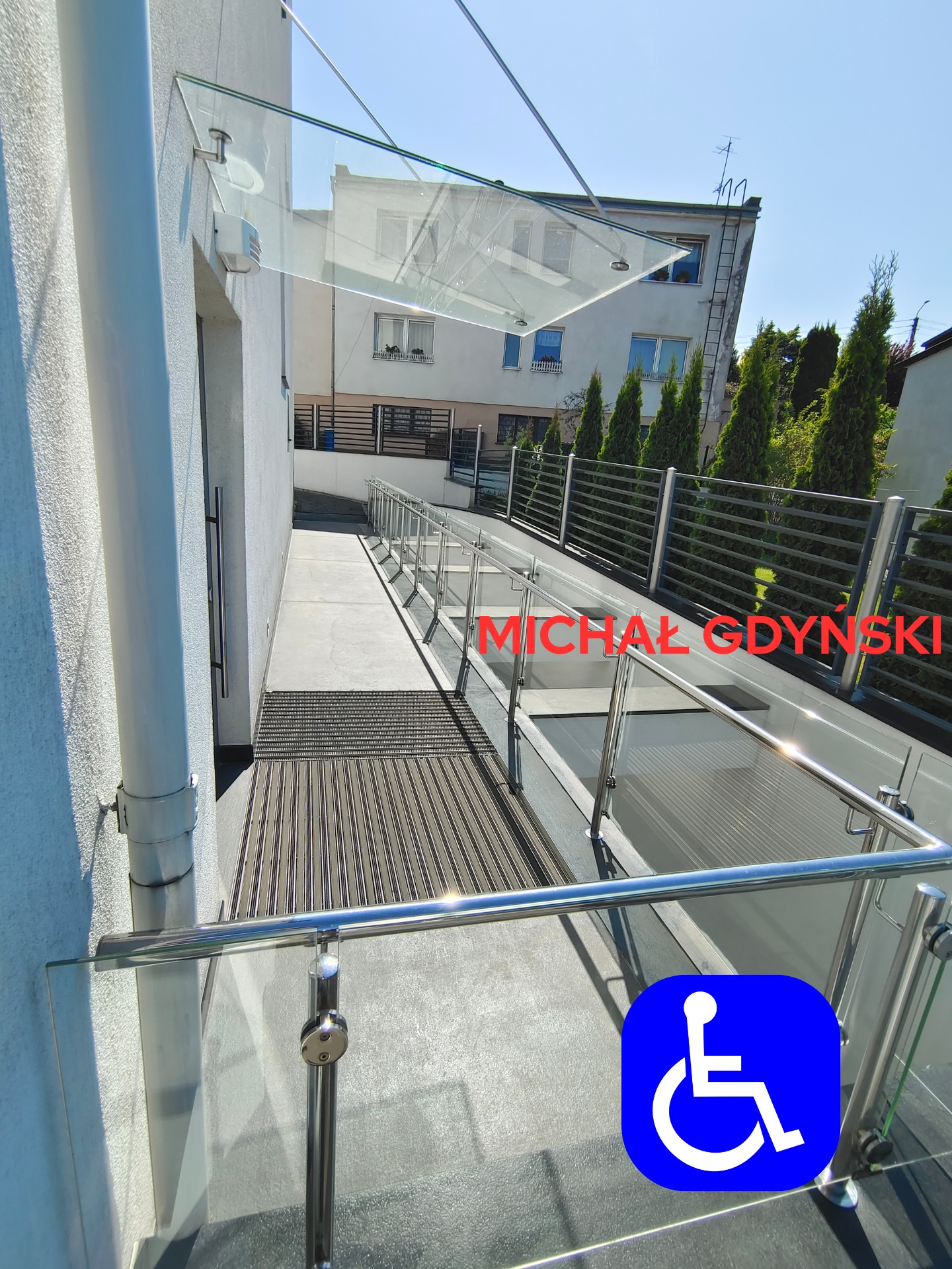 Gdynia, mieszanie dla niepełnosprawnych, parter, winda.